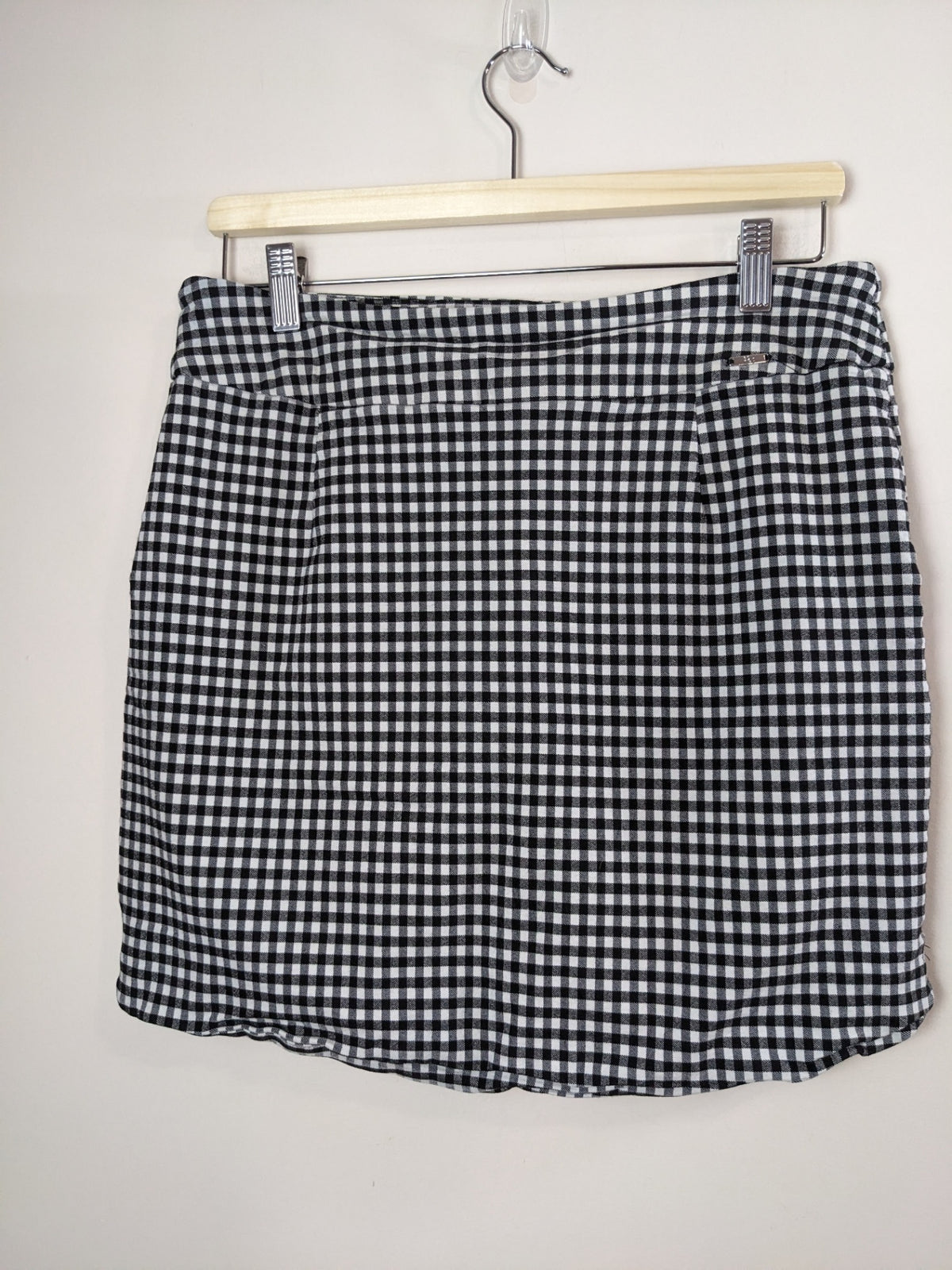 S.C.&CO. Checkered Skort - sz 10