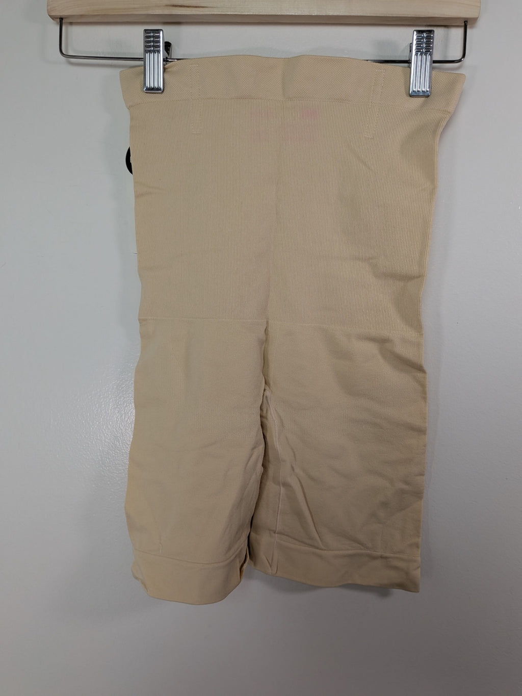 NWT Empetua shaper shorts - M