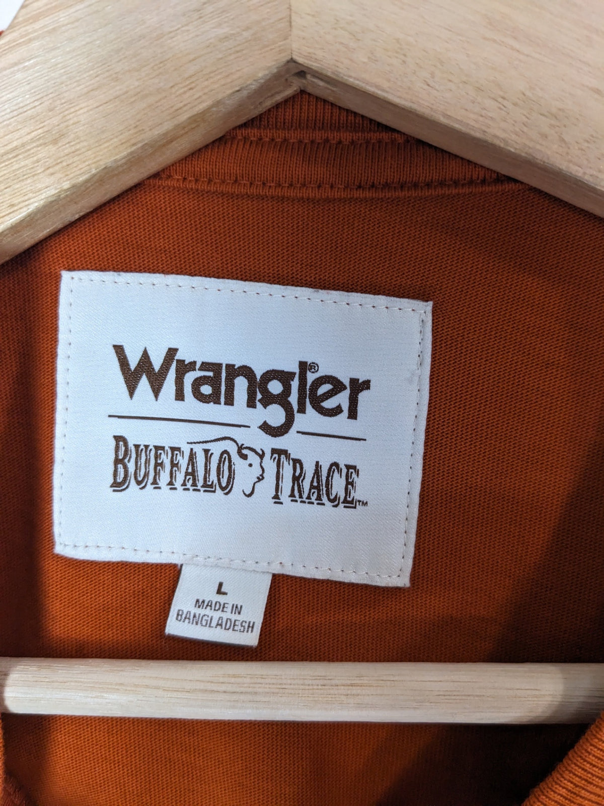 Wrangler Rust  Buffalo Trace T-Shirt - L