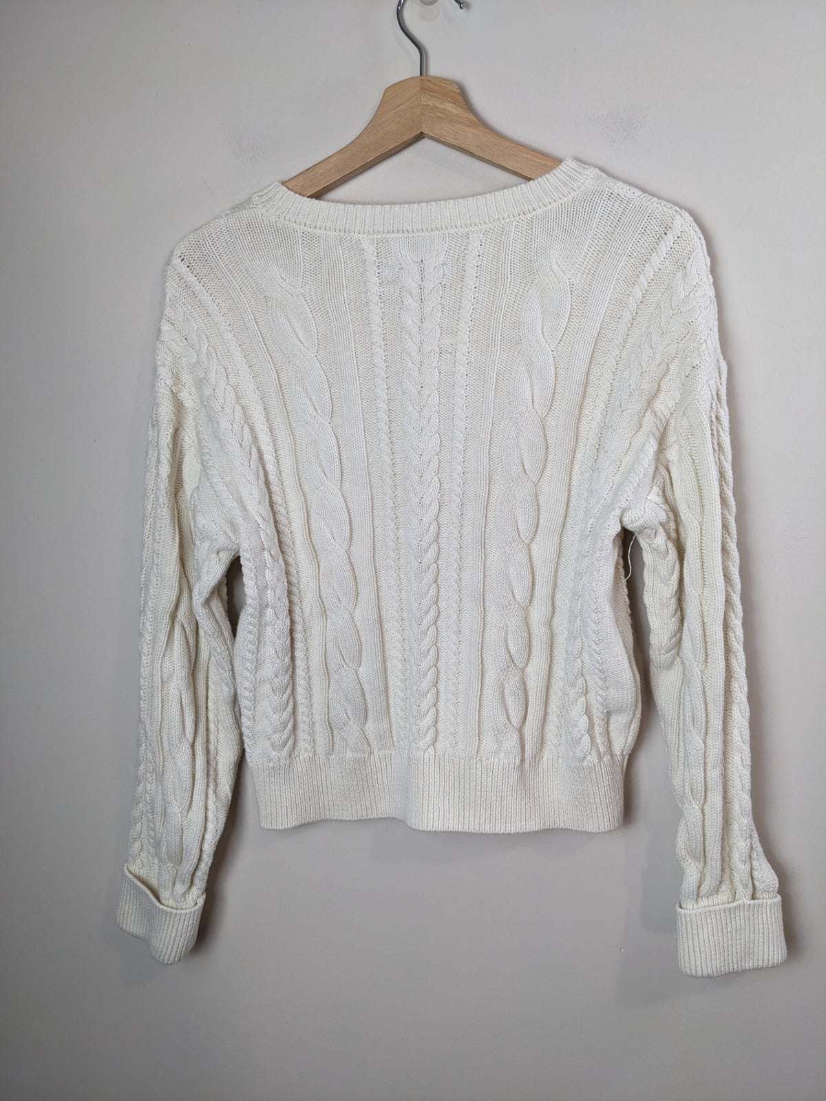 Nicole Miller Cream Cable Knit Sweater - M