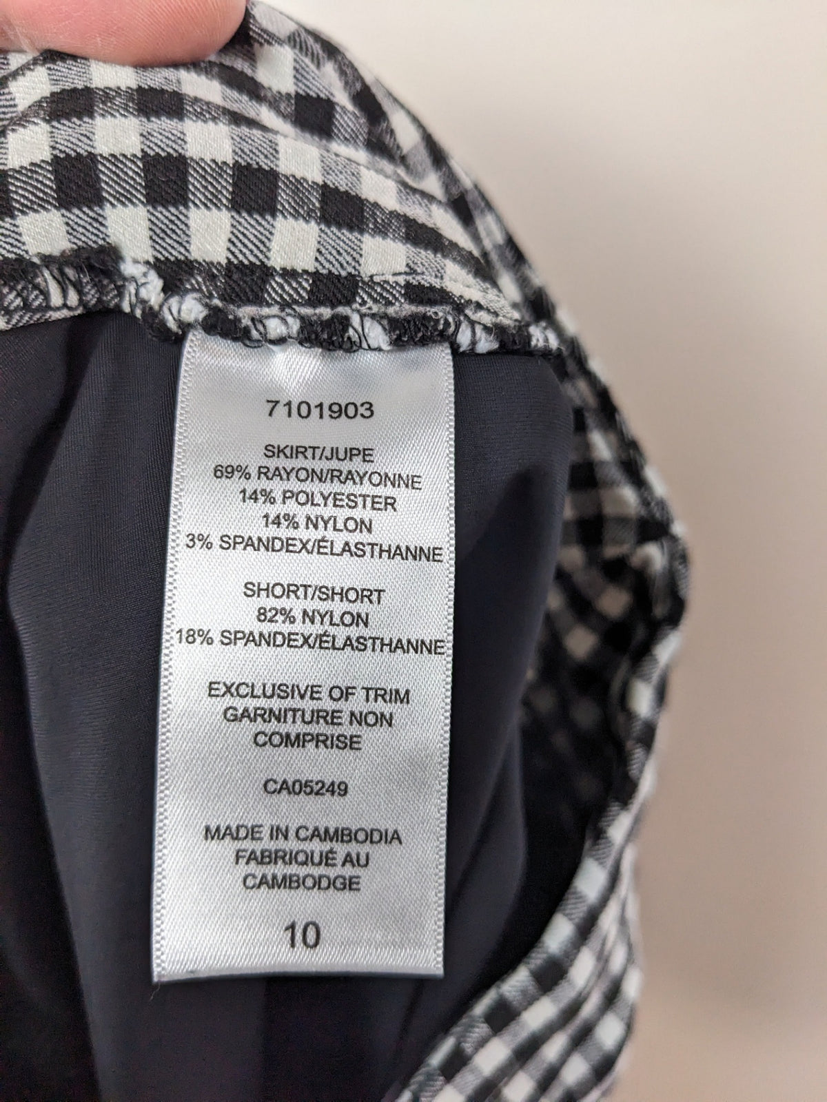 S.C.&CO. Checkered Skort - sz 10