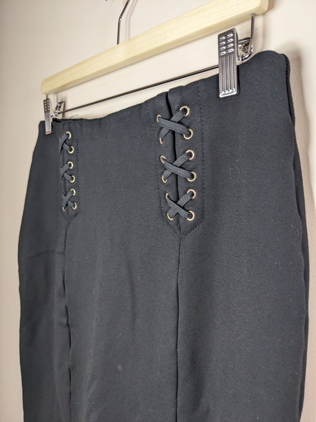 LE CHATEAU Black Skirt - 10