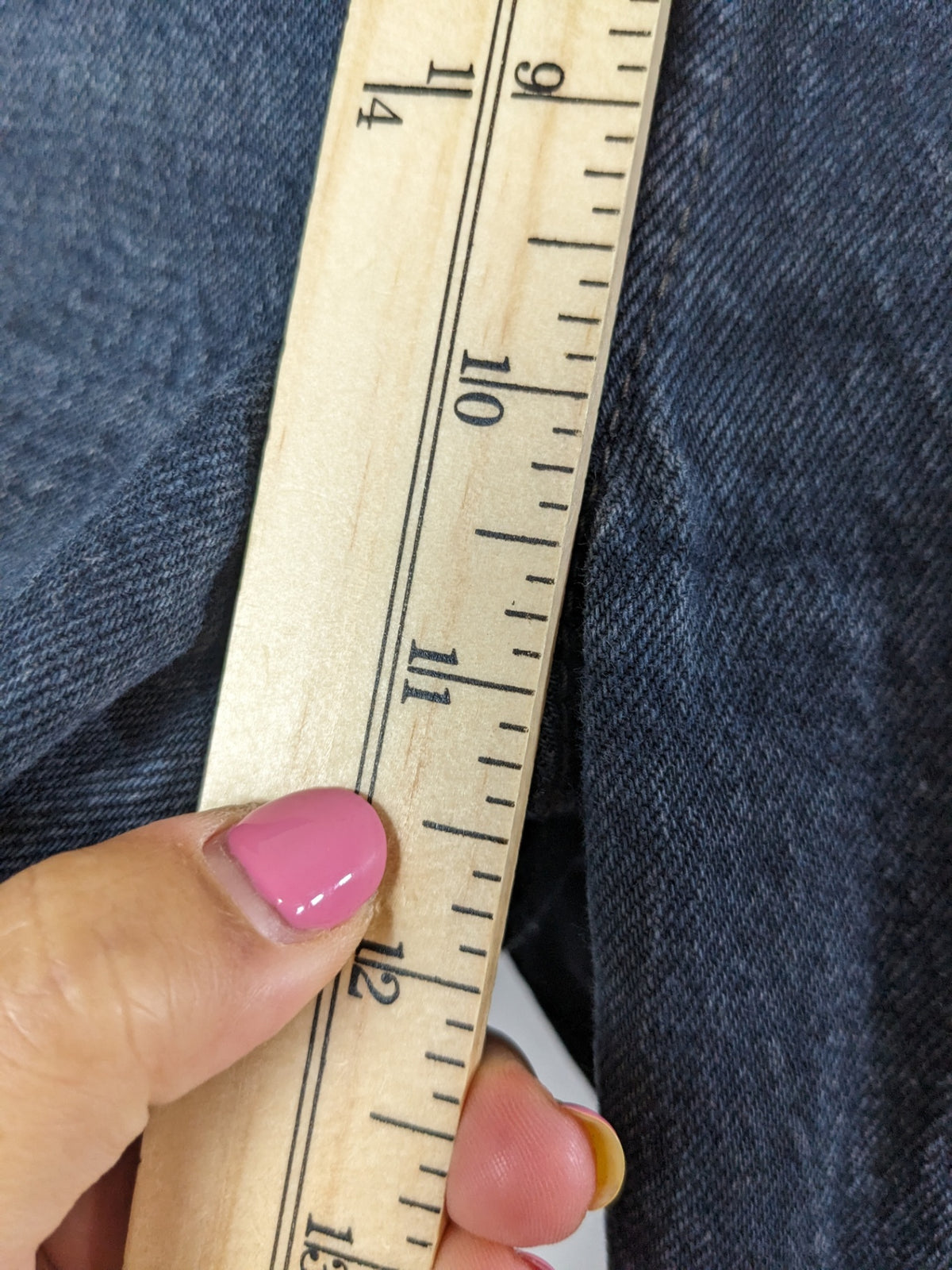 Levi's Black Wedgie Jeans - sz 29