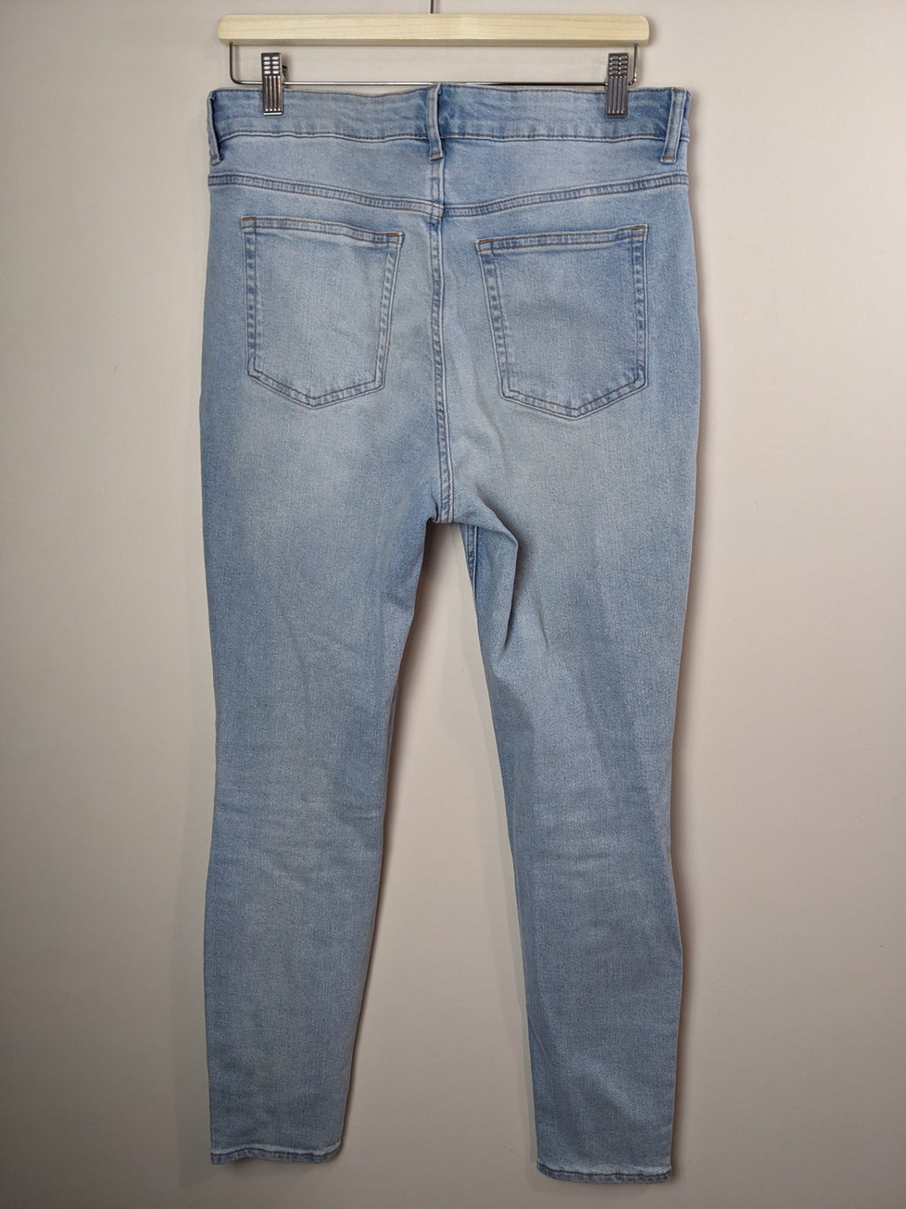 H&M Light Wash Jeans - sz 12