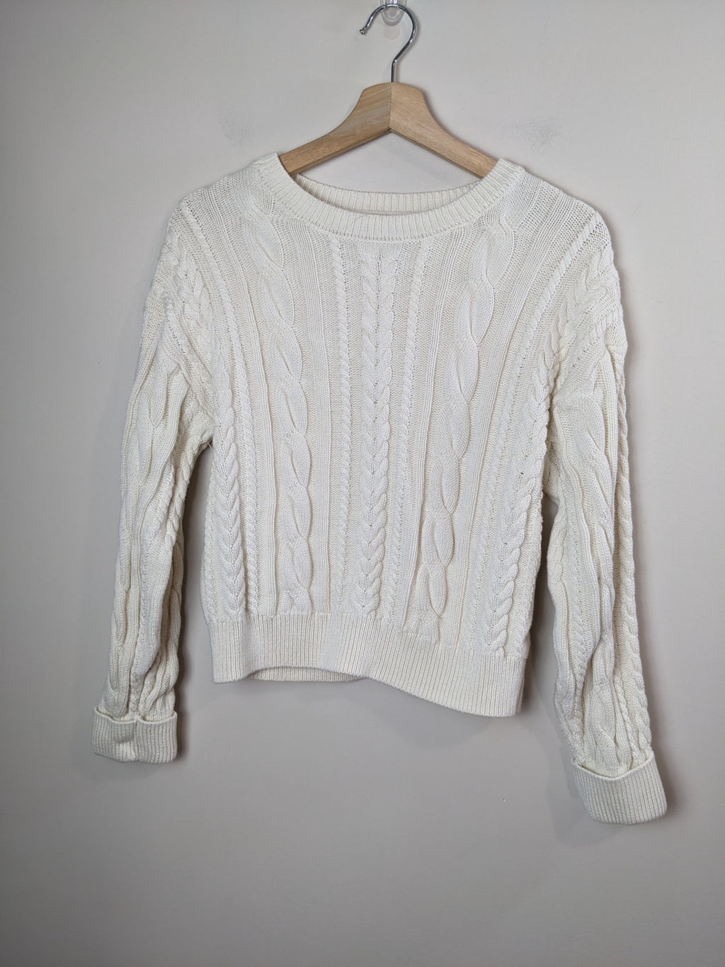 Nicole Miller Cream Cable Knit Sweater - M