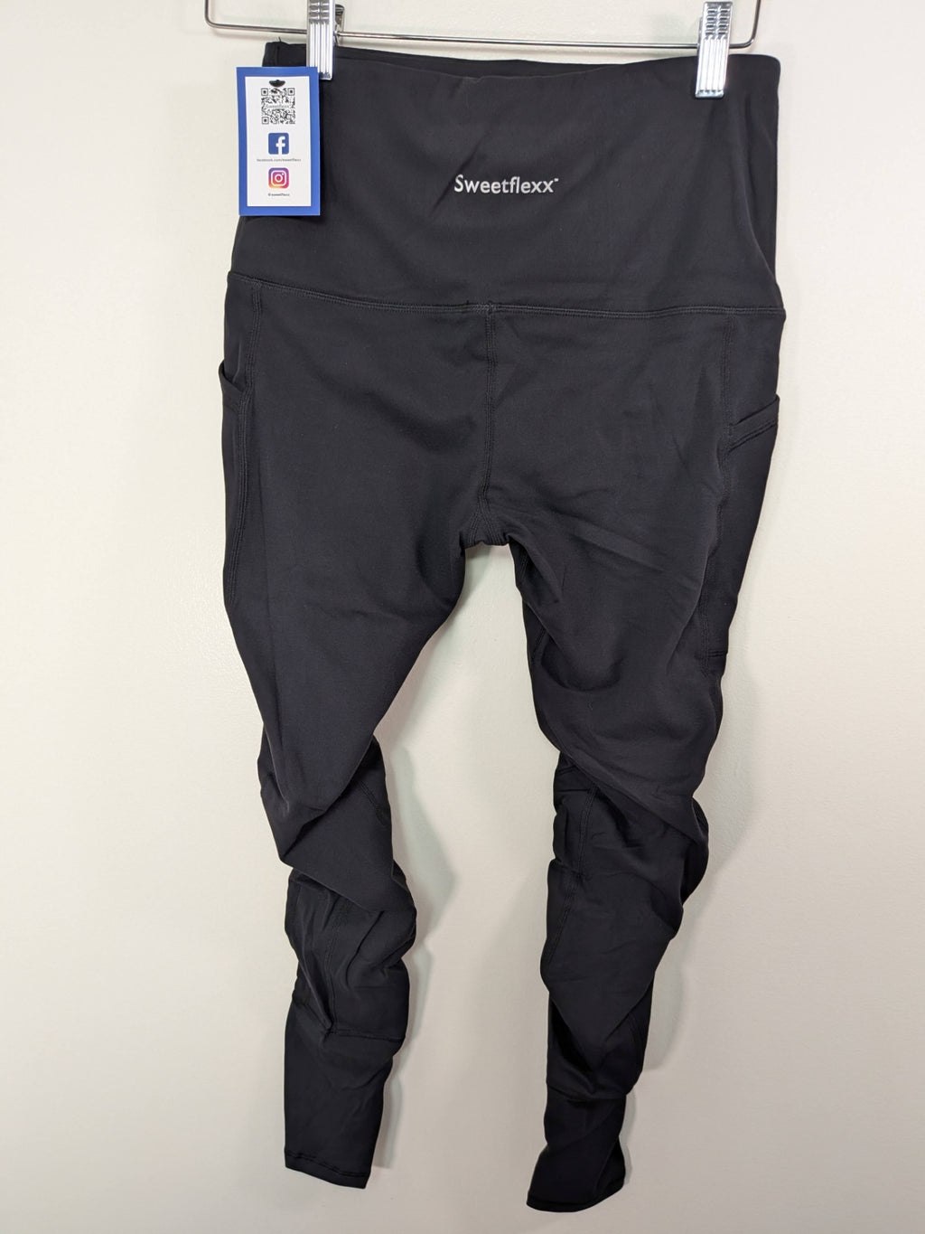 NWT Sweetflexx black leggings - 8