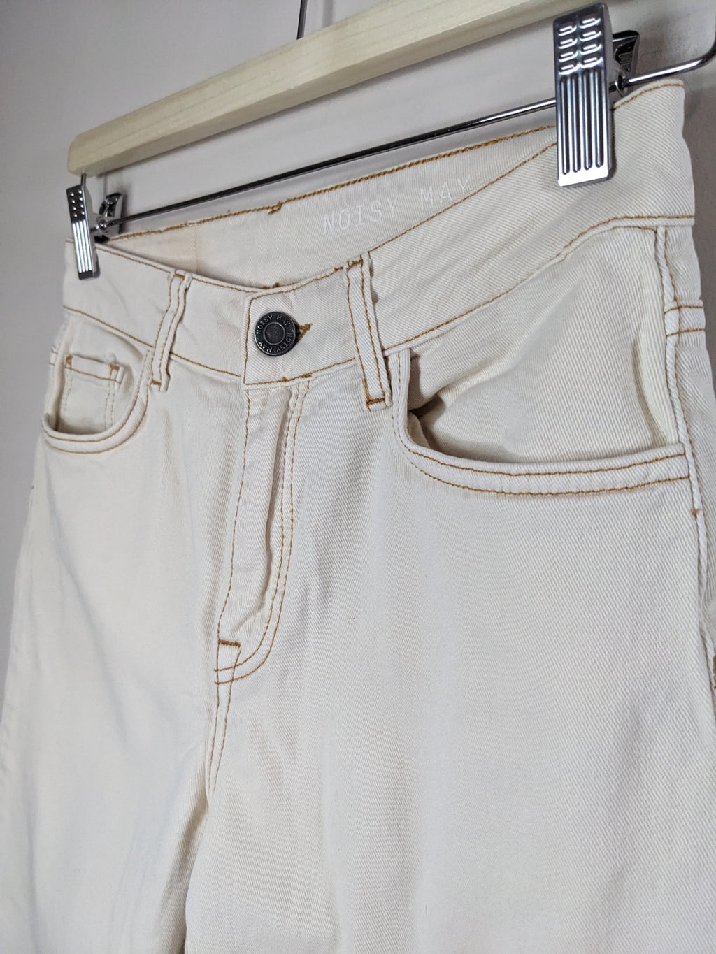 NOISY MAY Off White Jeans - sz 26
