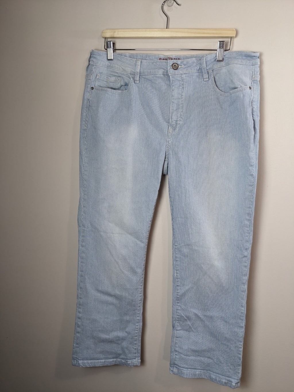 SANTANA Pinstriped Jean Capris - 16