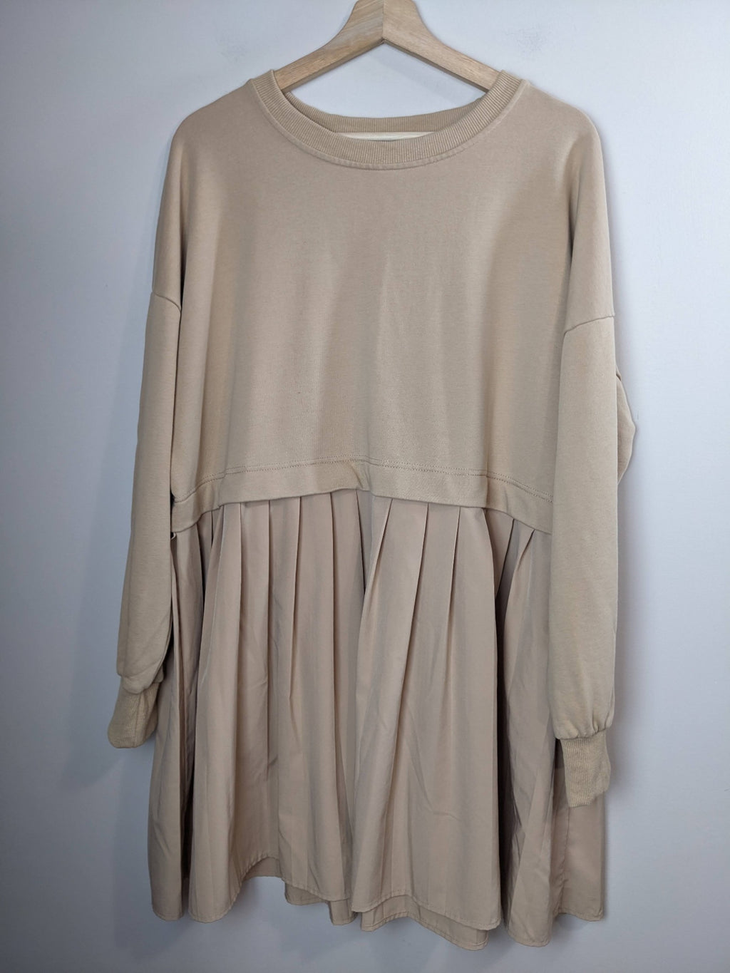 Ugerlou Crewneck dress - M
