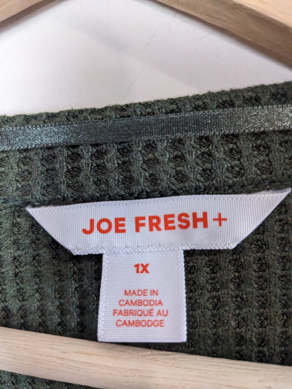 Joe Fresh Green Waffle Long Sleeve - M