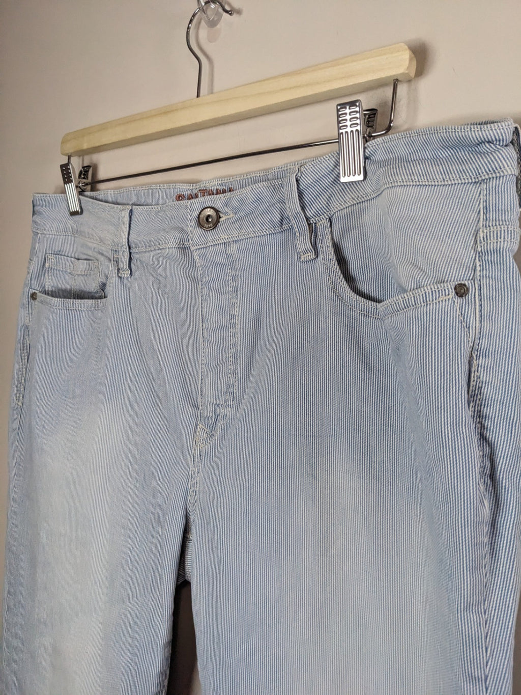 SANTANA Pinstriped Jean Capris - 16