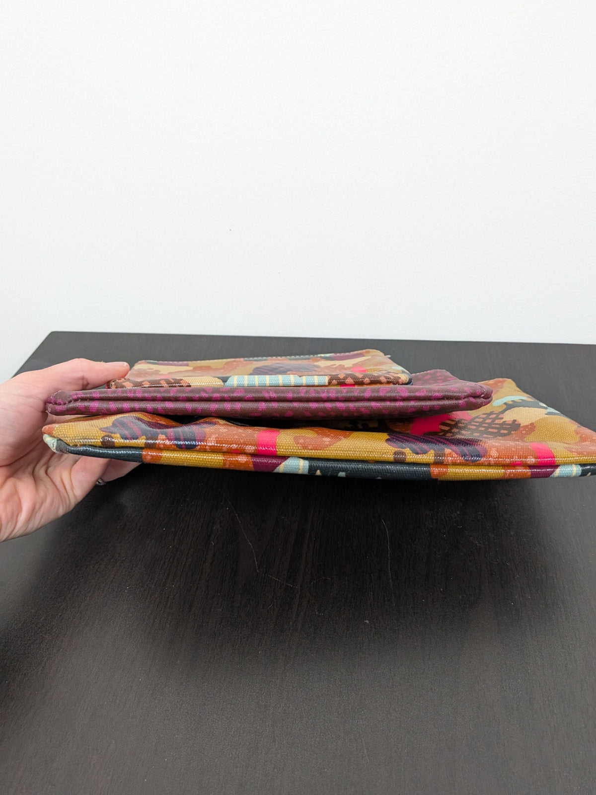 Fossil pouches