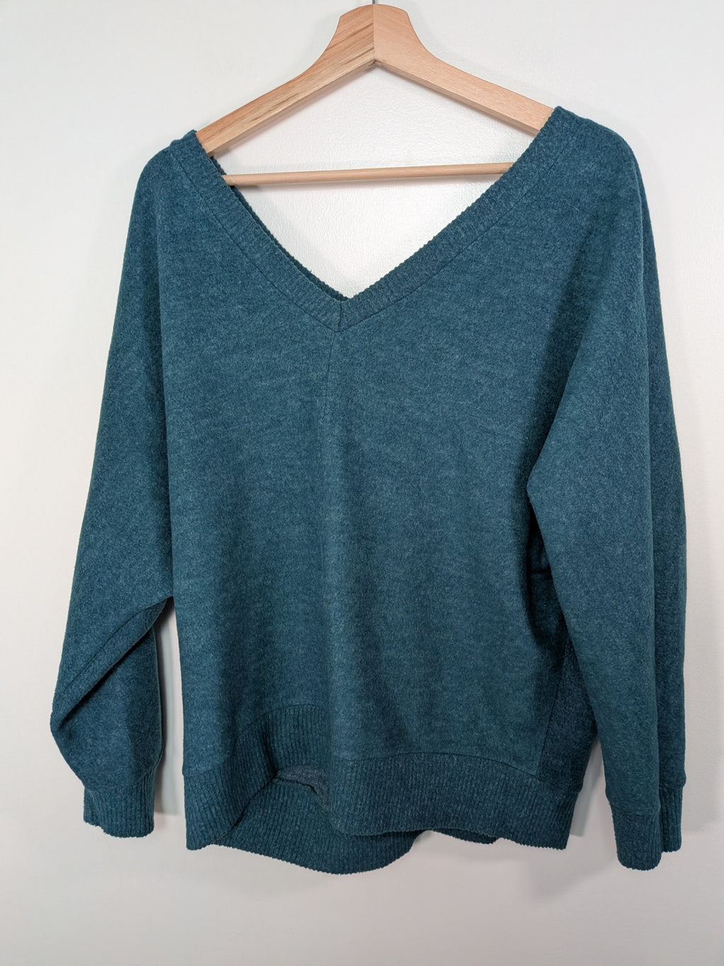 Cherish blue sweater - L