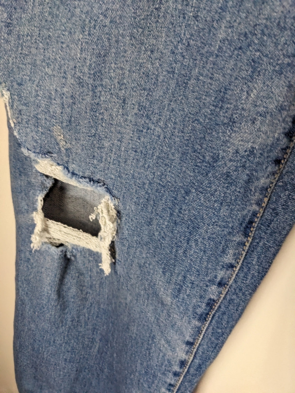 NWT Old Navy O.G. Loose Distressed Jeans - sz 16