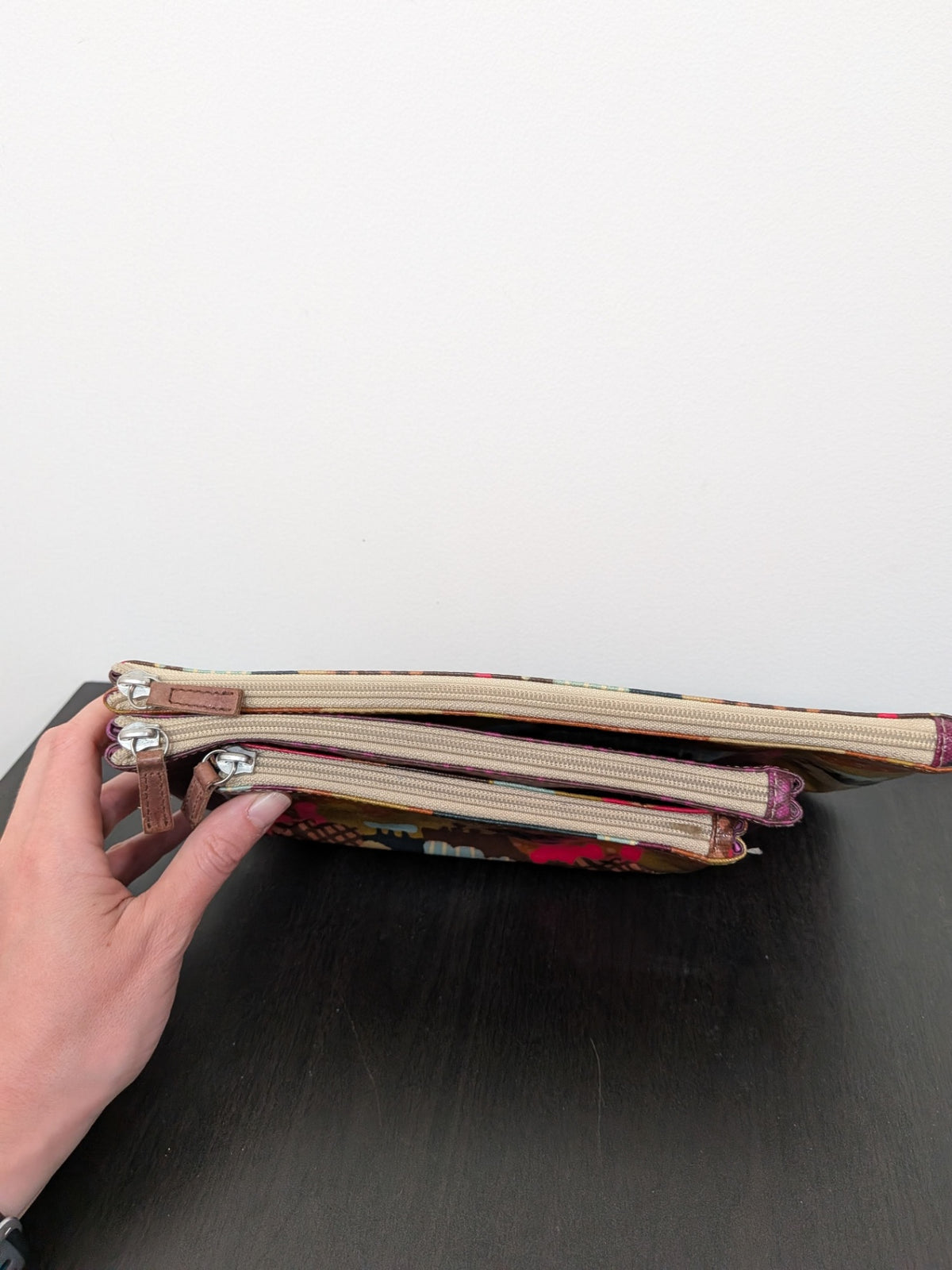 Fossil pouches