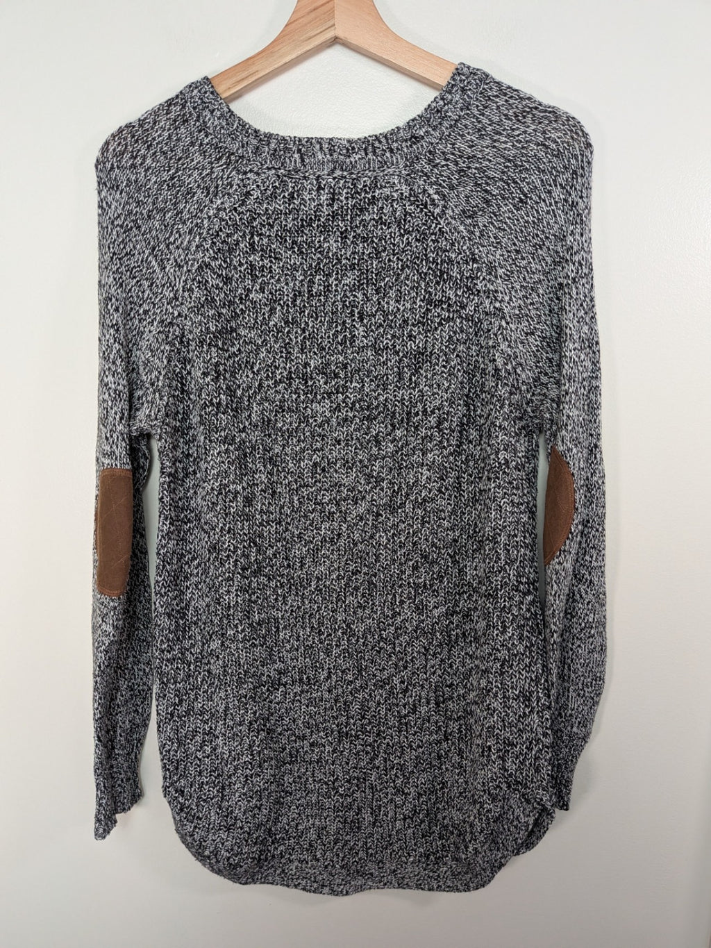 ada casey grey sweater- M