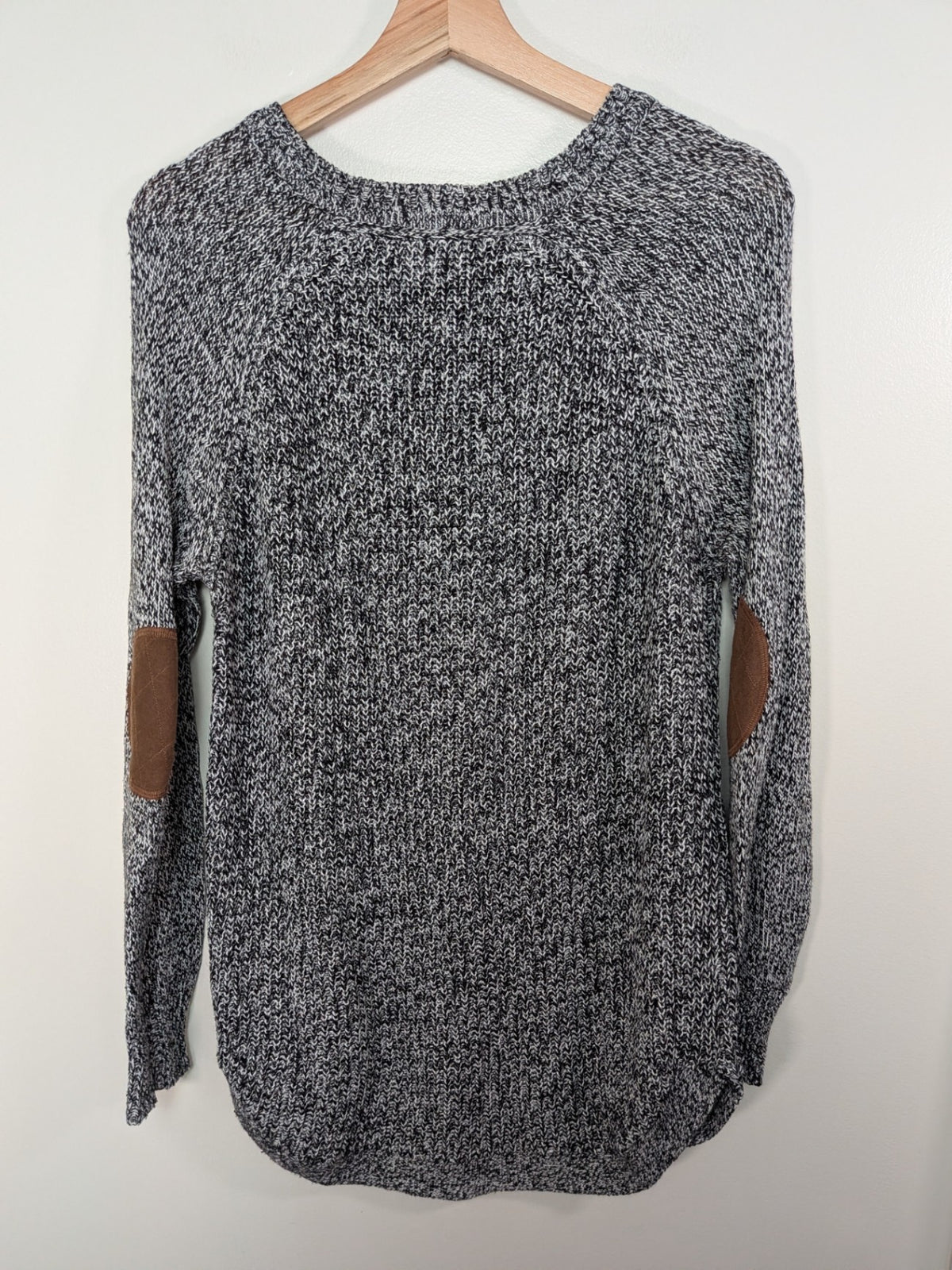 ada casey grey sweater- M