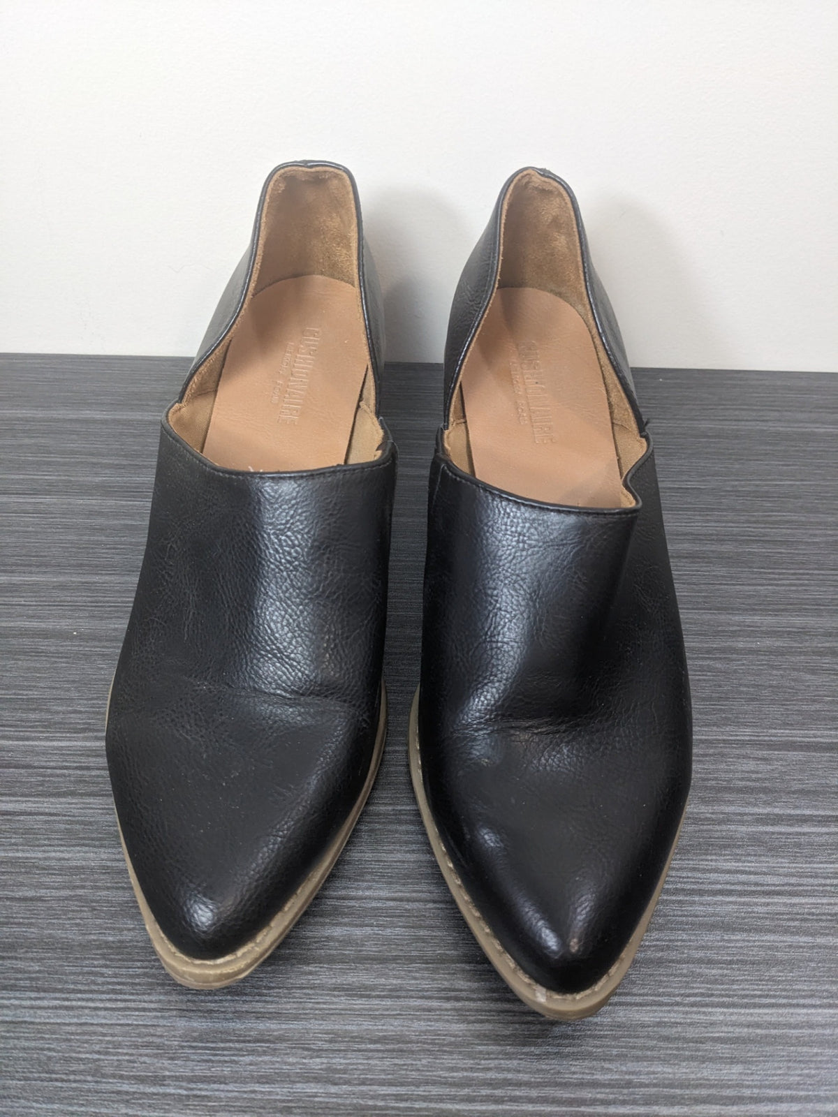 Cushionaire Black Heeled Side Cut Out Shoes - sz 10