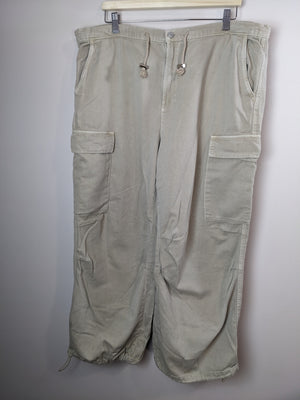 JOE FRESH Beige Cargo Pants - L