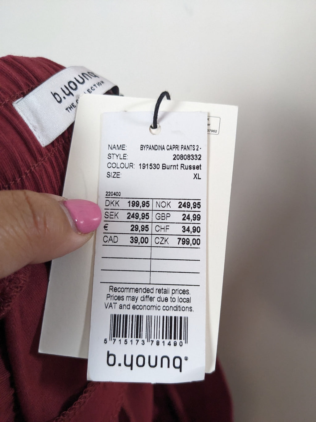 b.young burgundy jogger capris - XL