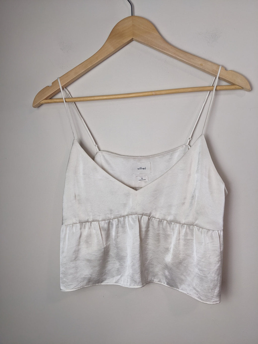 wilfred satin crop top - M