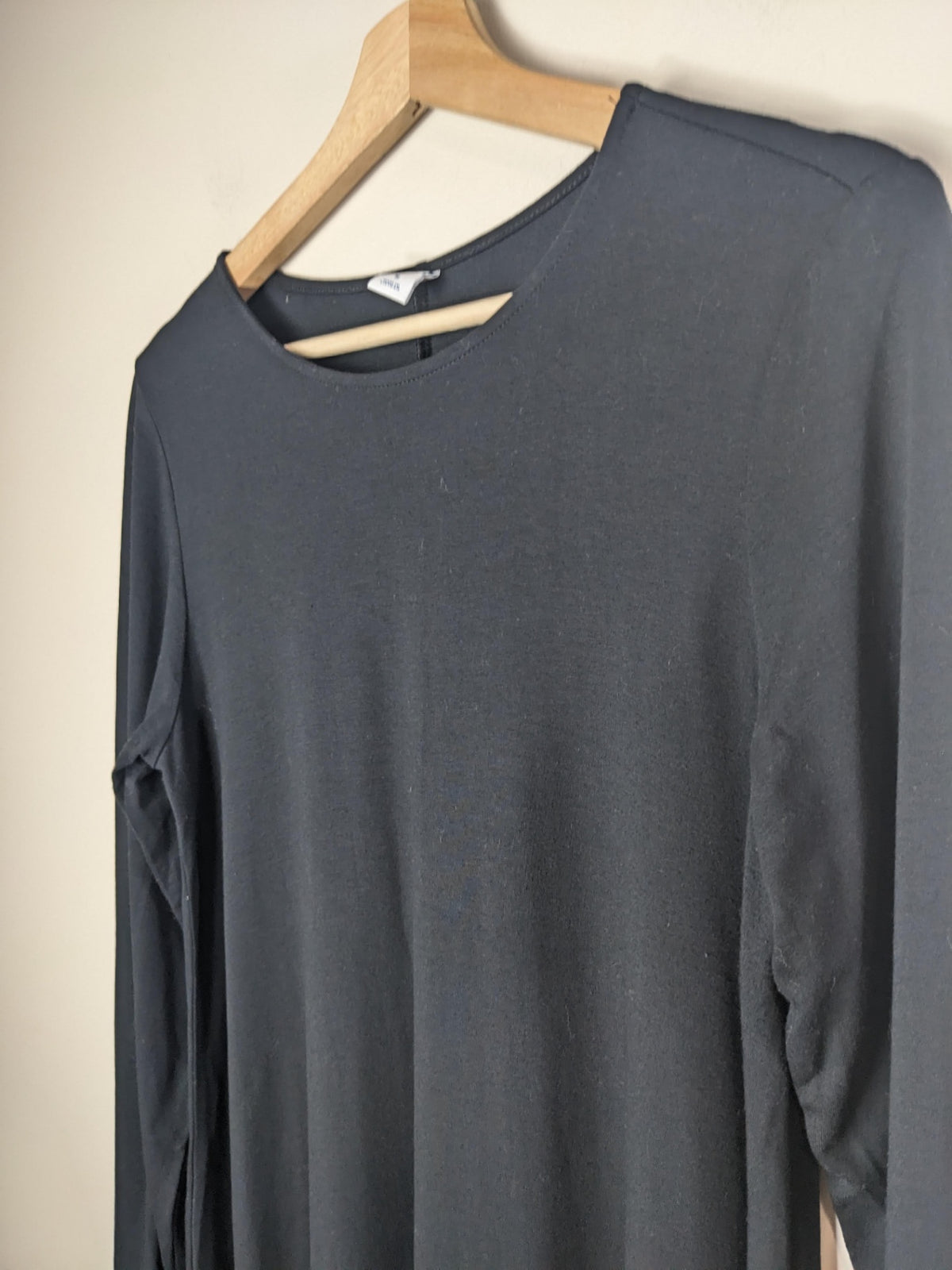 Old Navy Black Dress - M