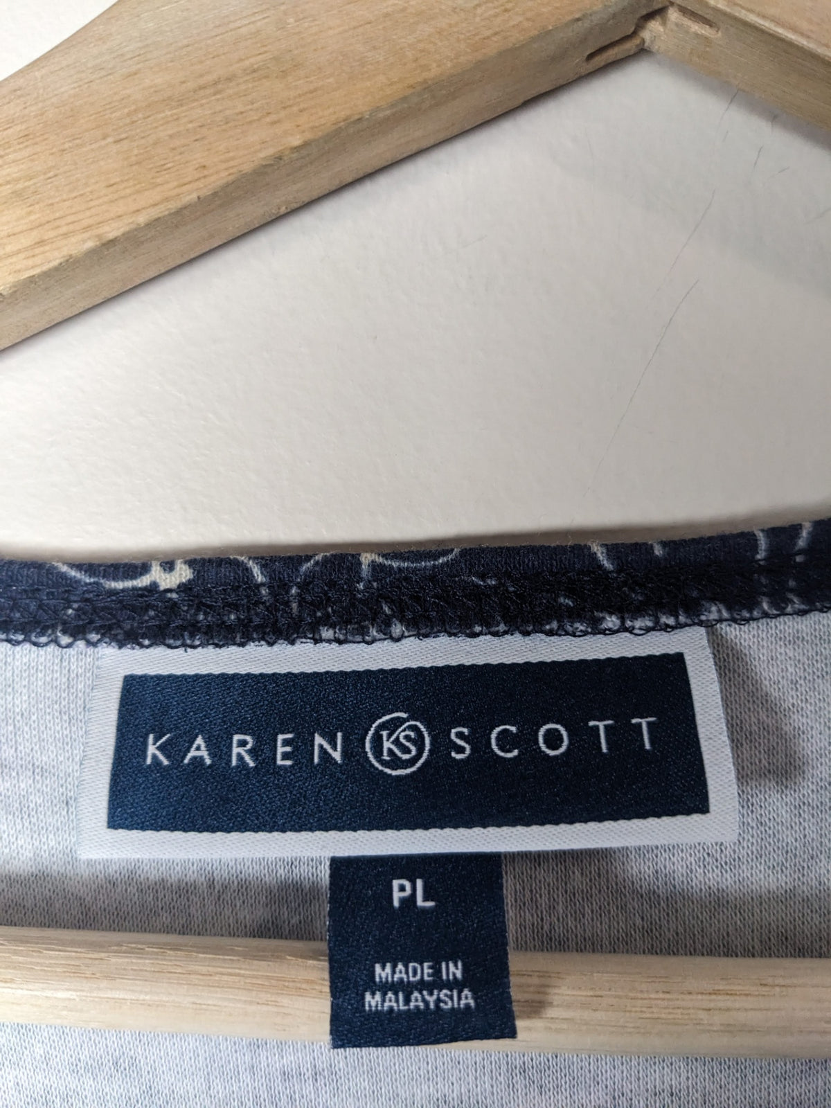 KAREN SCOTT Navy Floral Long Sleeve - M