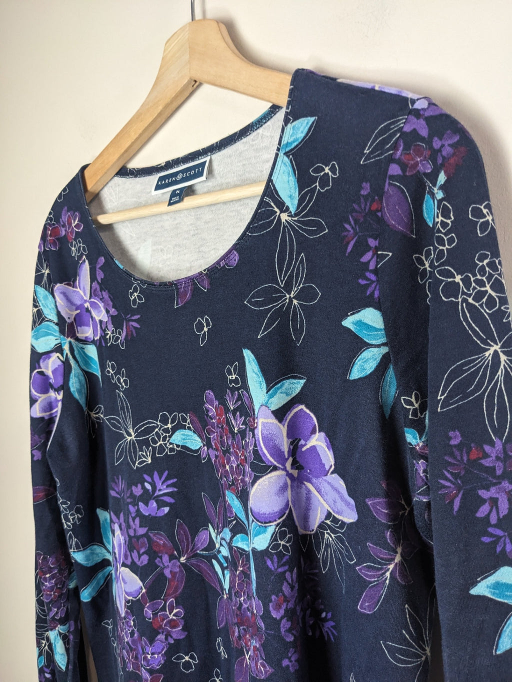 KAREN SCOTT Navy Floral Long Sleeve - M