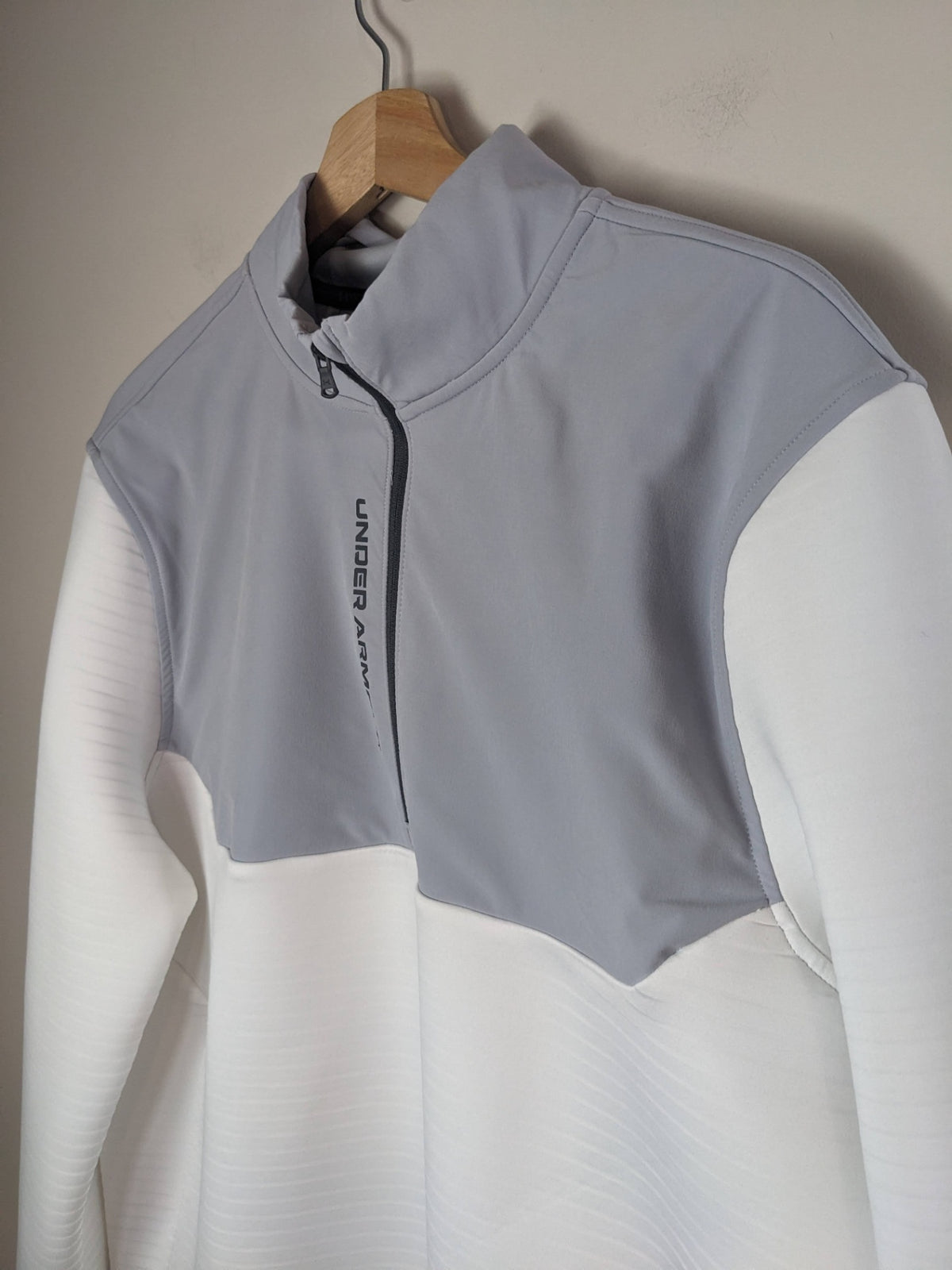 NWT Under Armour Pull Over Jacket - L