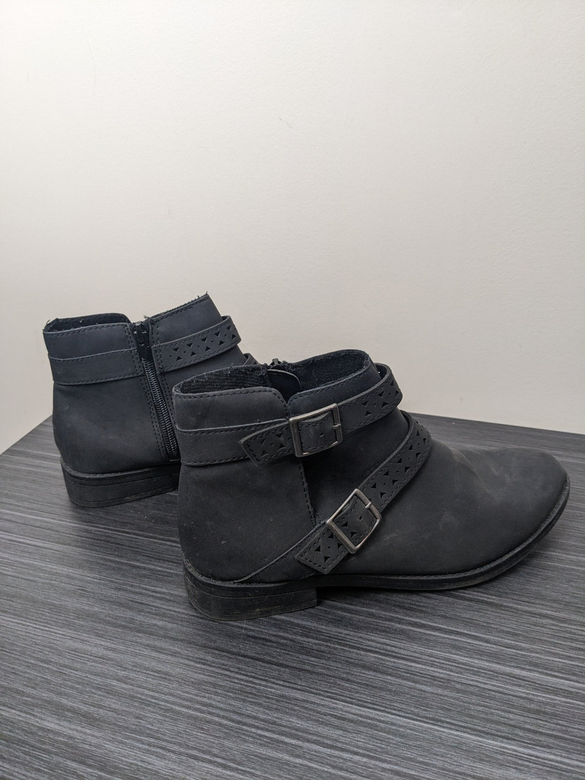American Eagle Black Boots - 8 1/2
