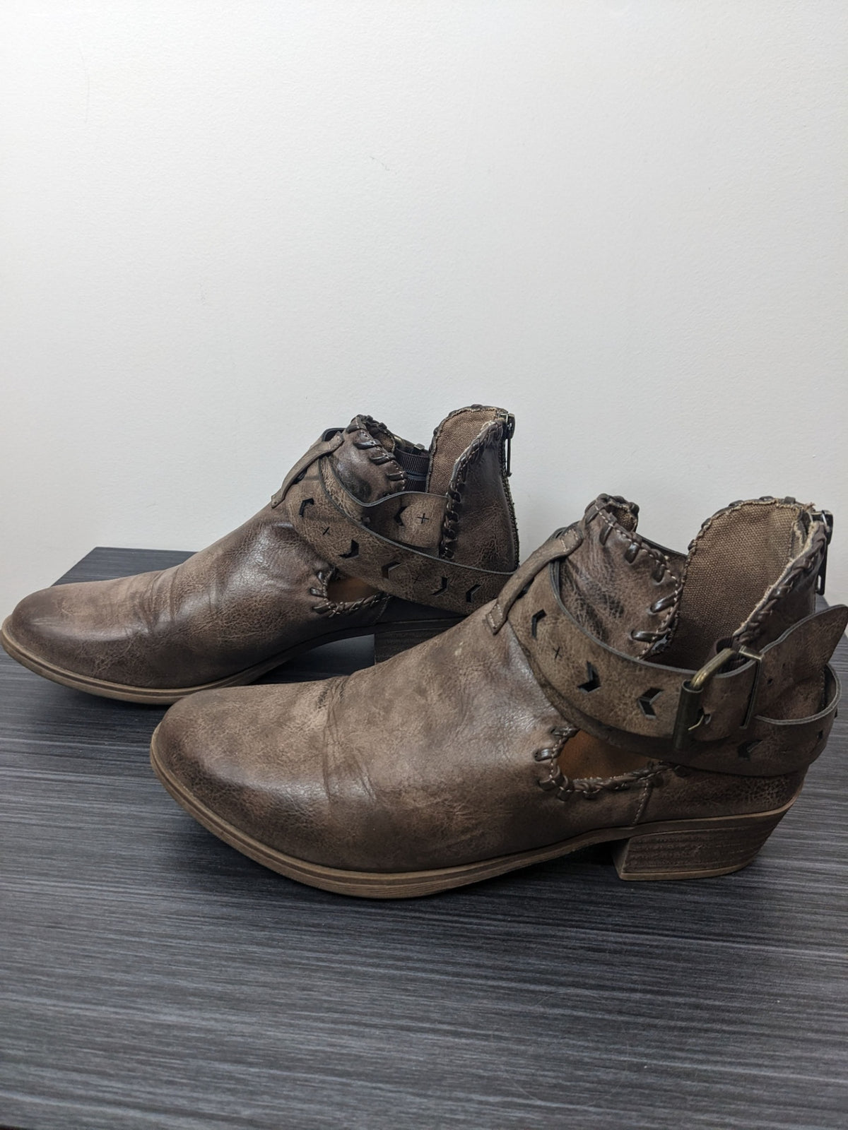 Brown Wrapped Buckle Ankle Boots - 8