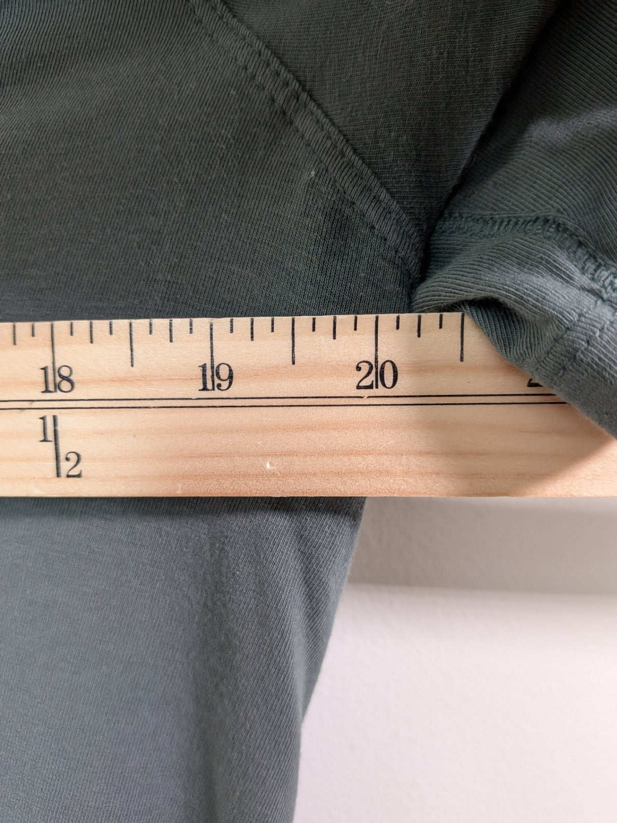 Lululemon green tee - Appears L