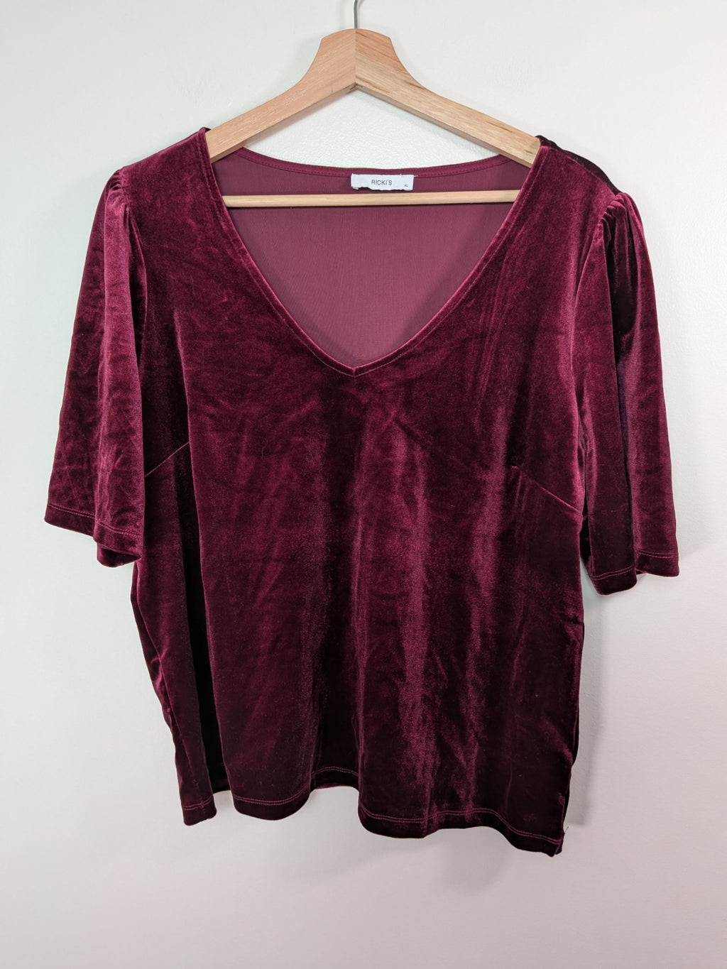 Ricki's red velvet blouse - XL