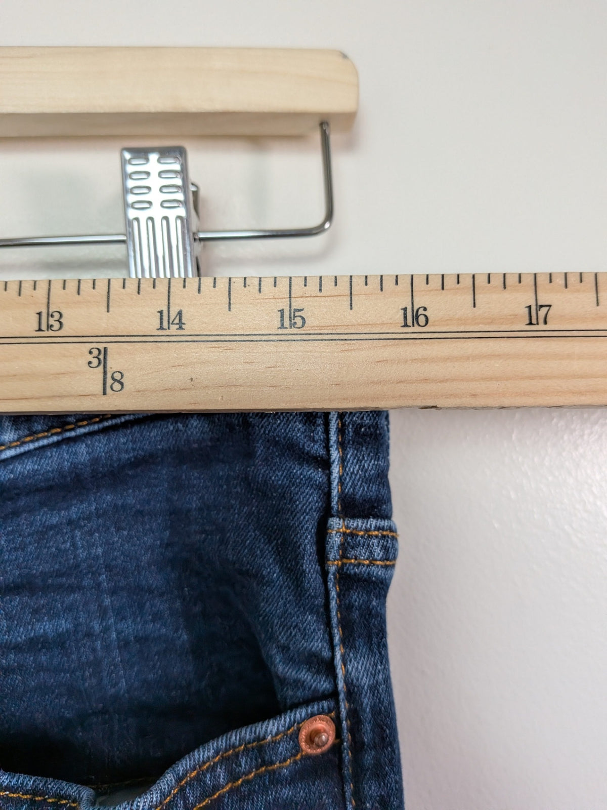 Unknown brand jeans - appears 32