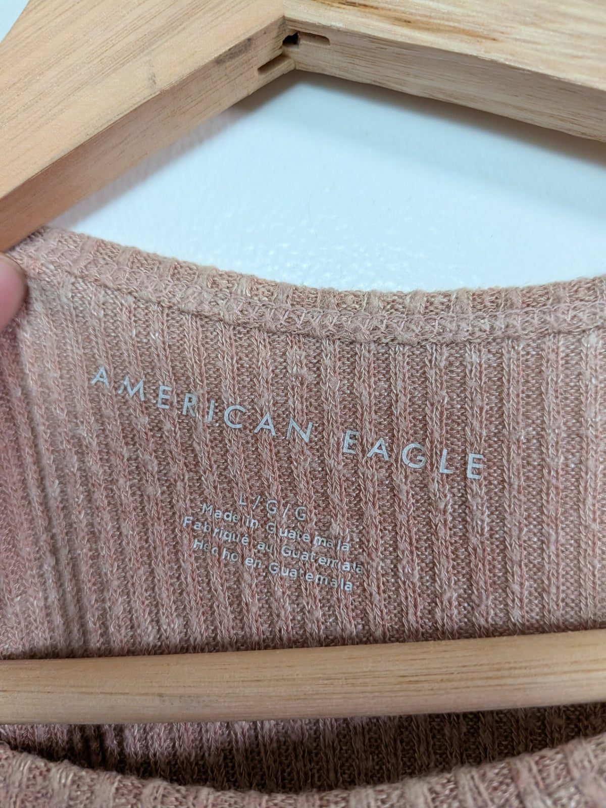 American Eagle brown tee - L