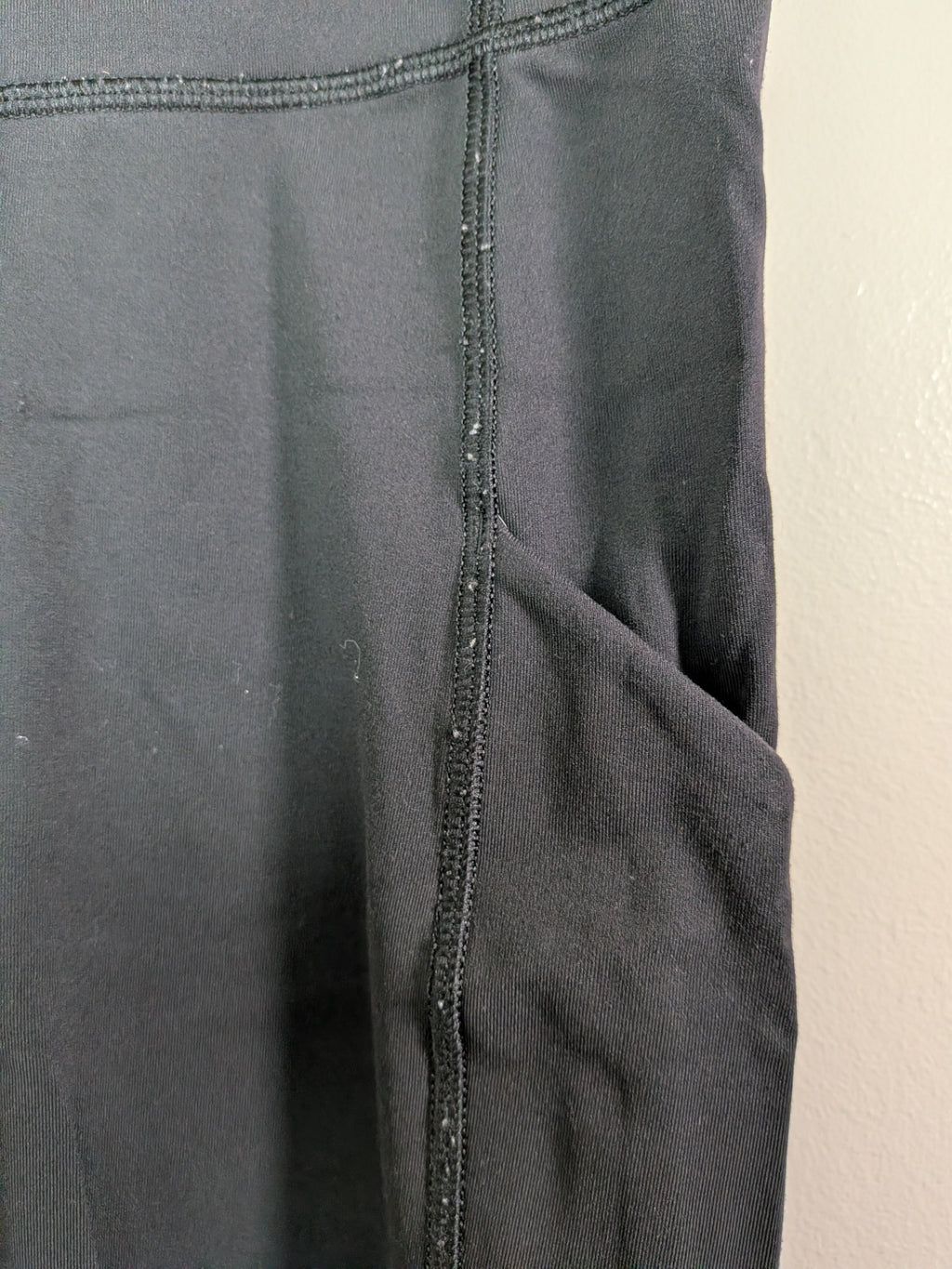 Lululemon black leggings- 8