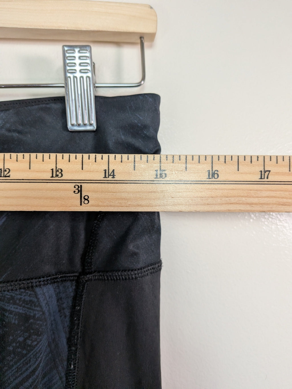 Lululemon navy/black leggings - 8