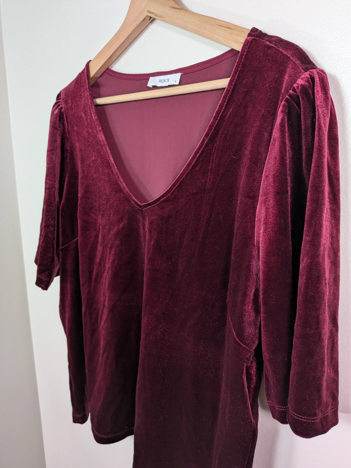 Ricki's red velvet blouse - XL