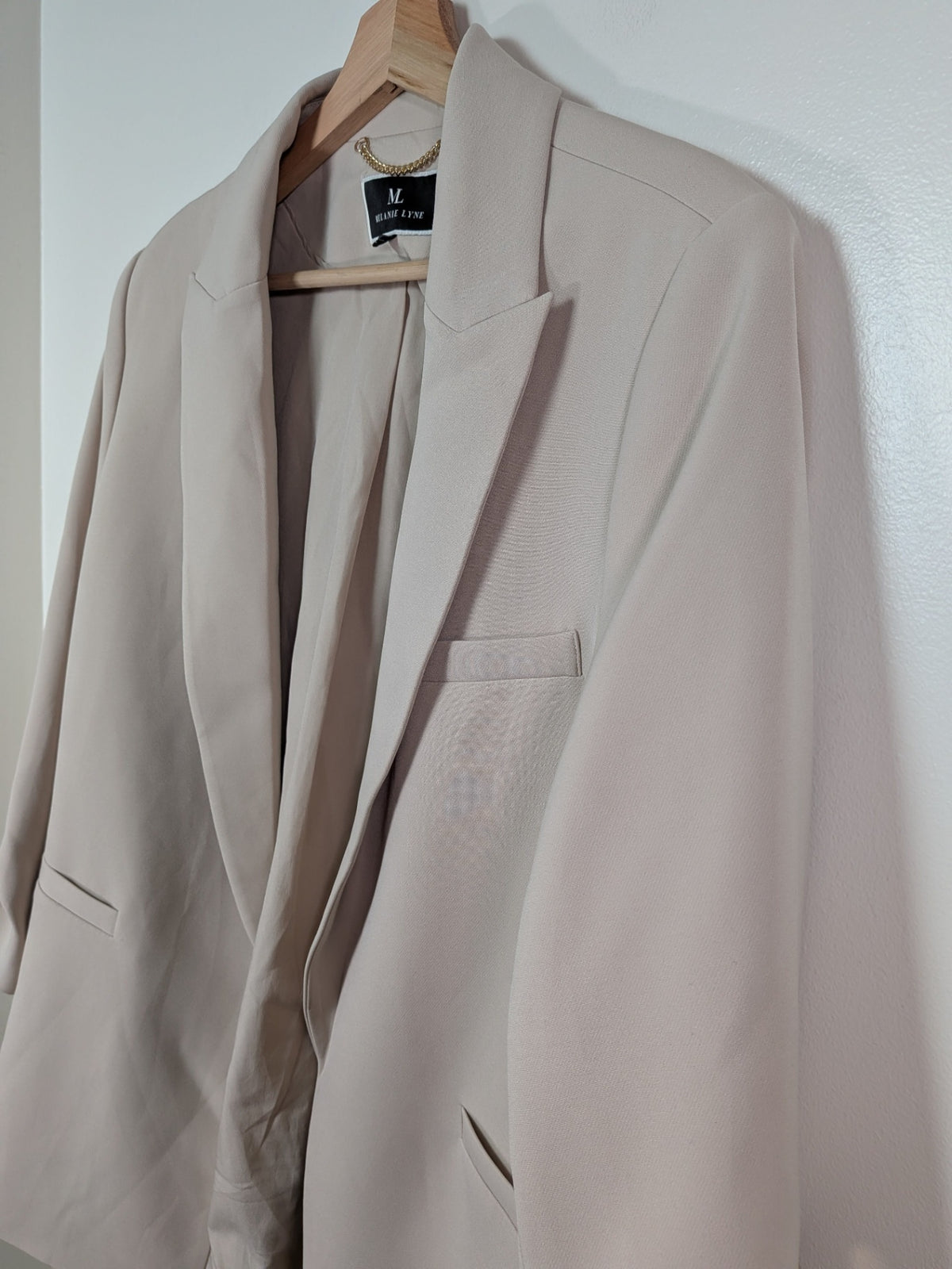 Melanie Lyne beige blazer - 16
