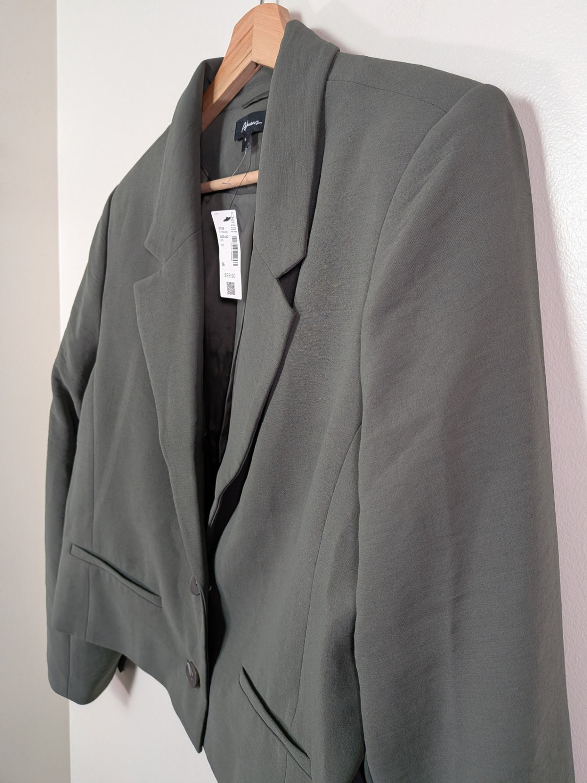 NWT Reitmans green blazer - 16