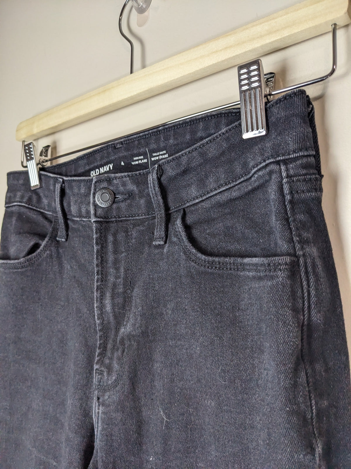 Old Navy Wow Flare Black Jeans - 4