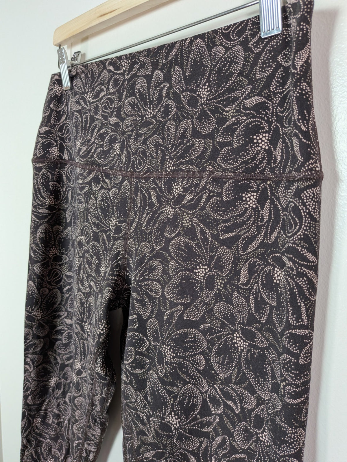 Lululemon brown floral leggings - 12