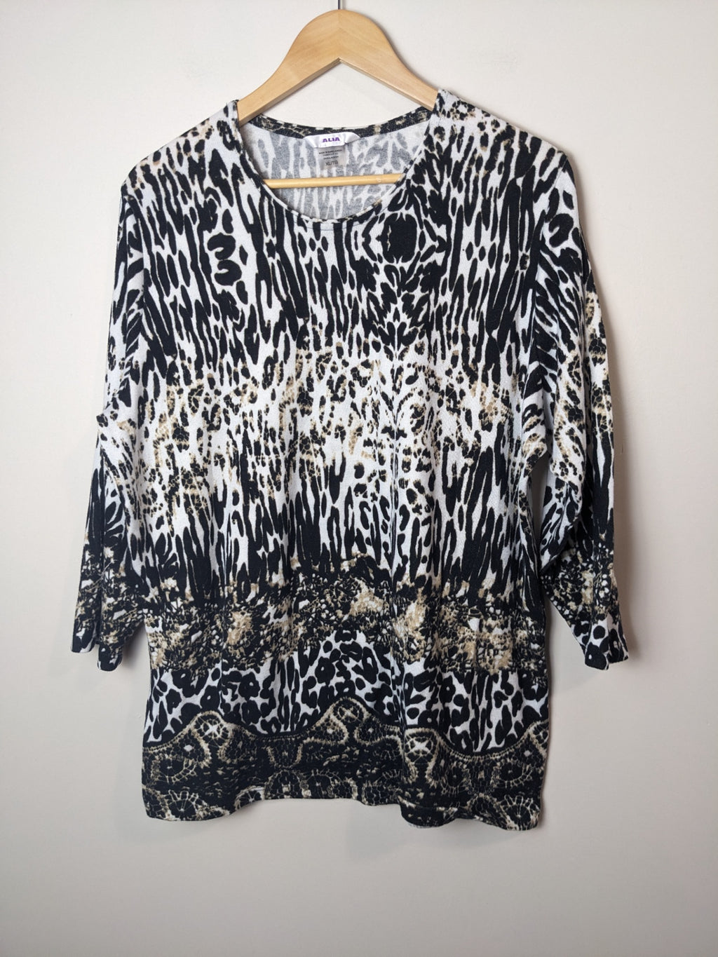 ALIA Animal Print Long Sleeve - XL