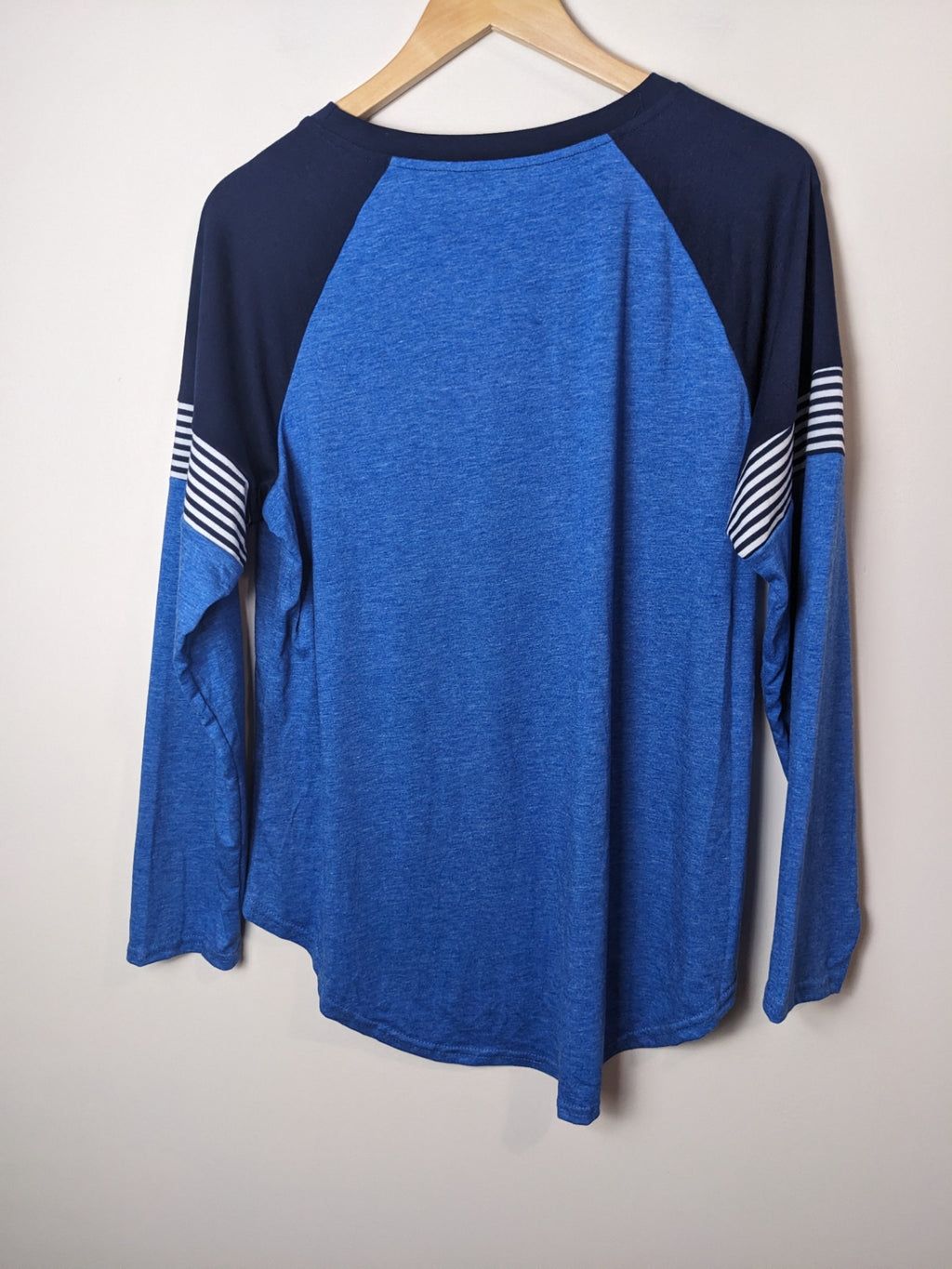 Baseball Style Long Sleeve - L