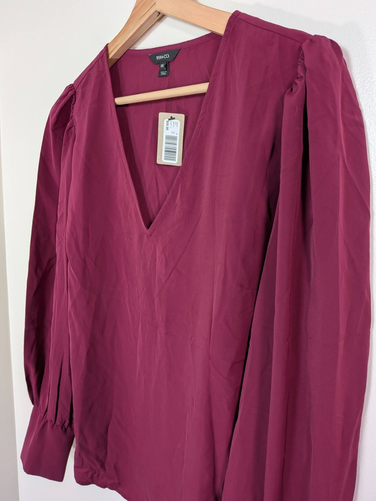 NWT RW&Co. dark fuchsia blouse - M