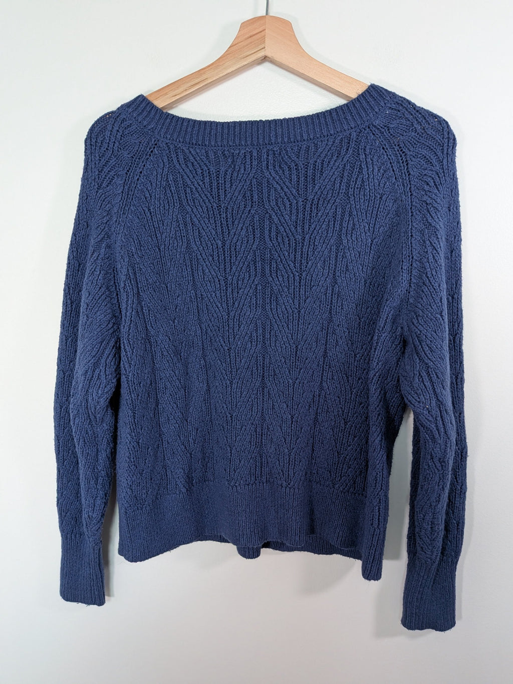 Old Navy blue sweater - S