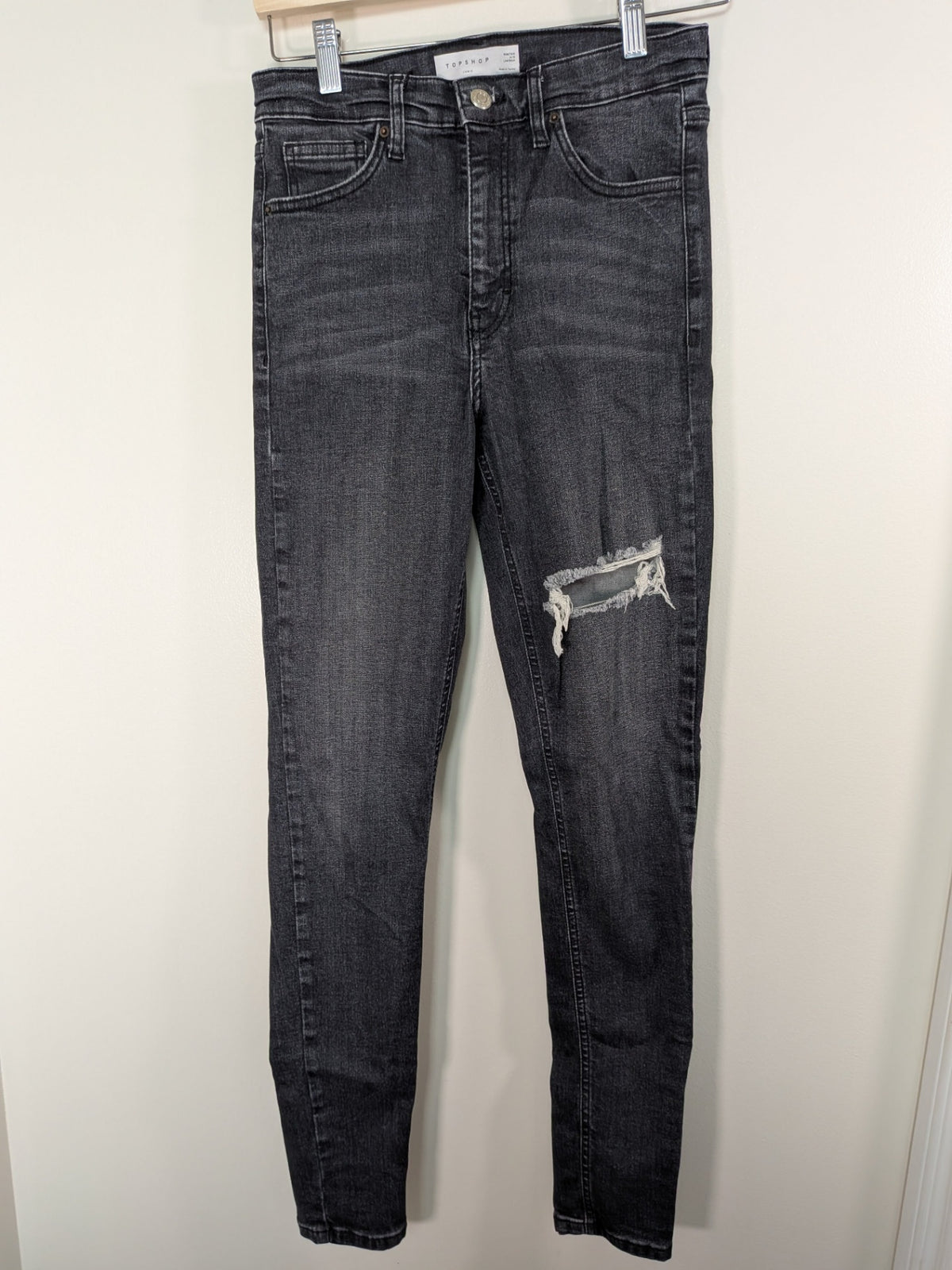 Topshop grey distressed skinny - 28