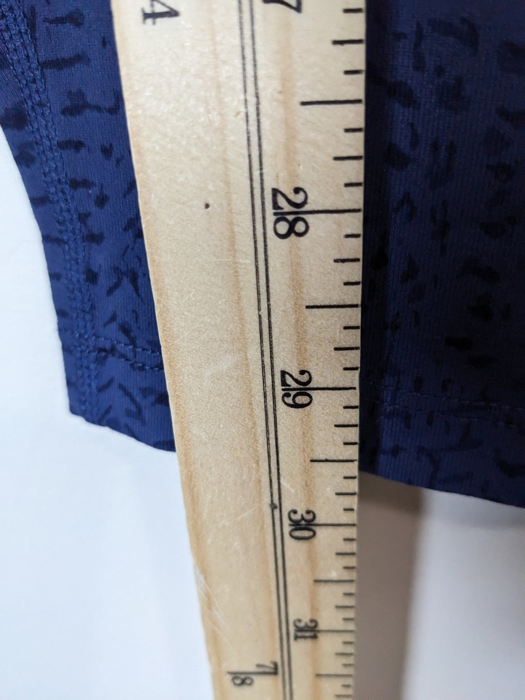 TUFF ATHLETICS Navy Patterned Capris - L