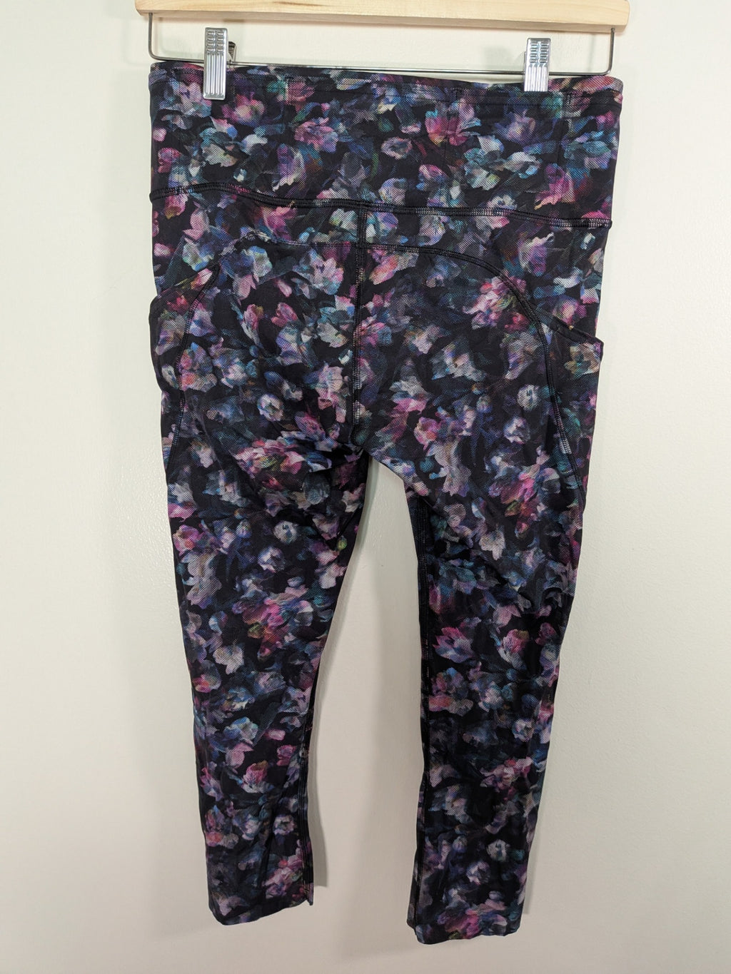 Lululemon floral crop legging - 8