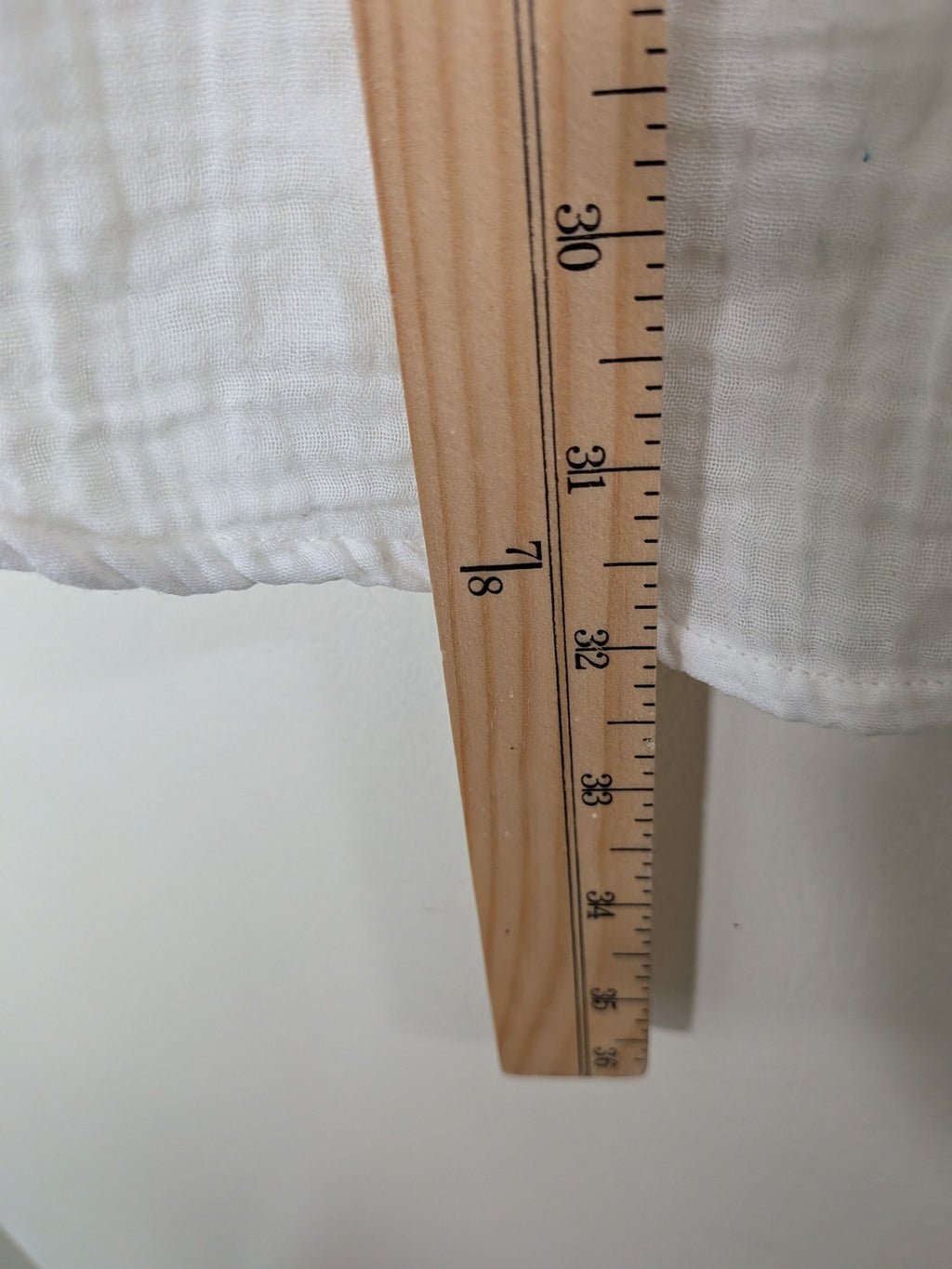Hollister textured cotton button down - S